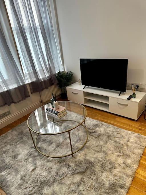 Amazing 2Bed2Bath Edgeware Apartment ลอนดอน ภายนอก รูปภาพ