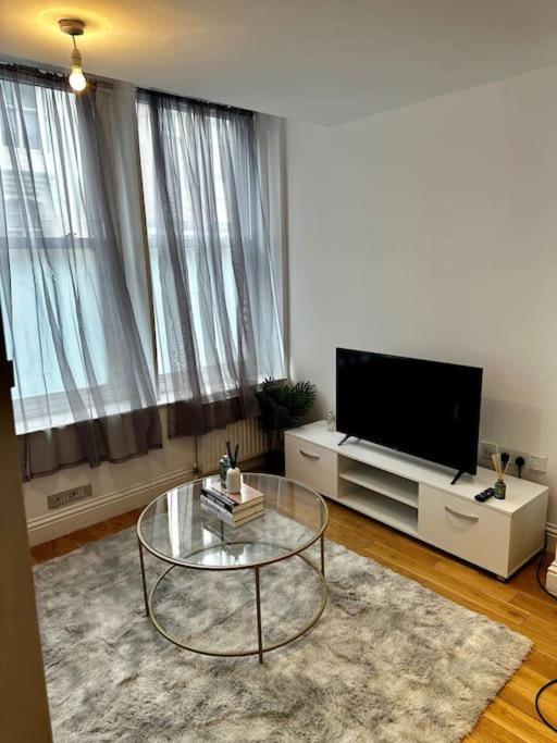Amazing 2Bed2Bath Edgeware Apartment ลอนดอน ภายนอก รูปภาพ